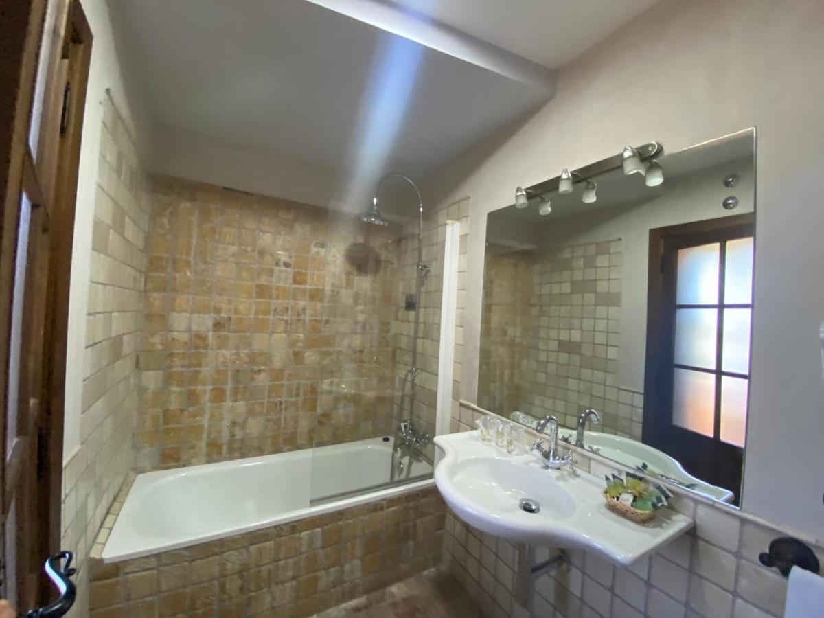 Triple Room,1467222209:JPEG